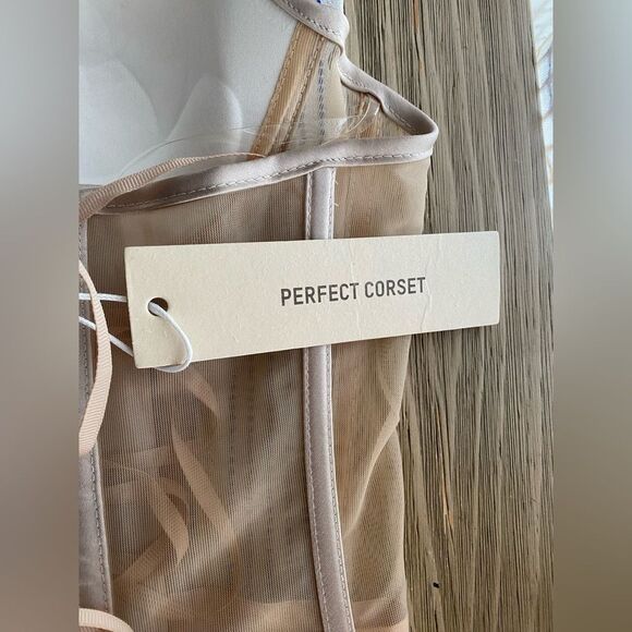 PERFECT CORSET NY  Satin Corset Beige Size Medium Lace Up Back Girdle NWT - Picture 7 of 13